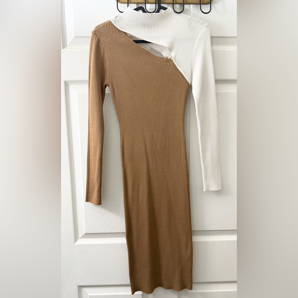NWOT - Fashion Nova Fall Fixation 2 Tone Ribbed Dress